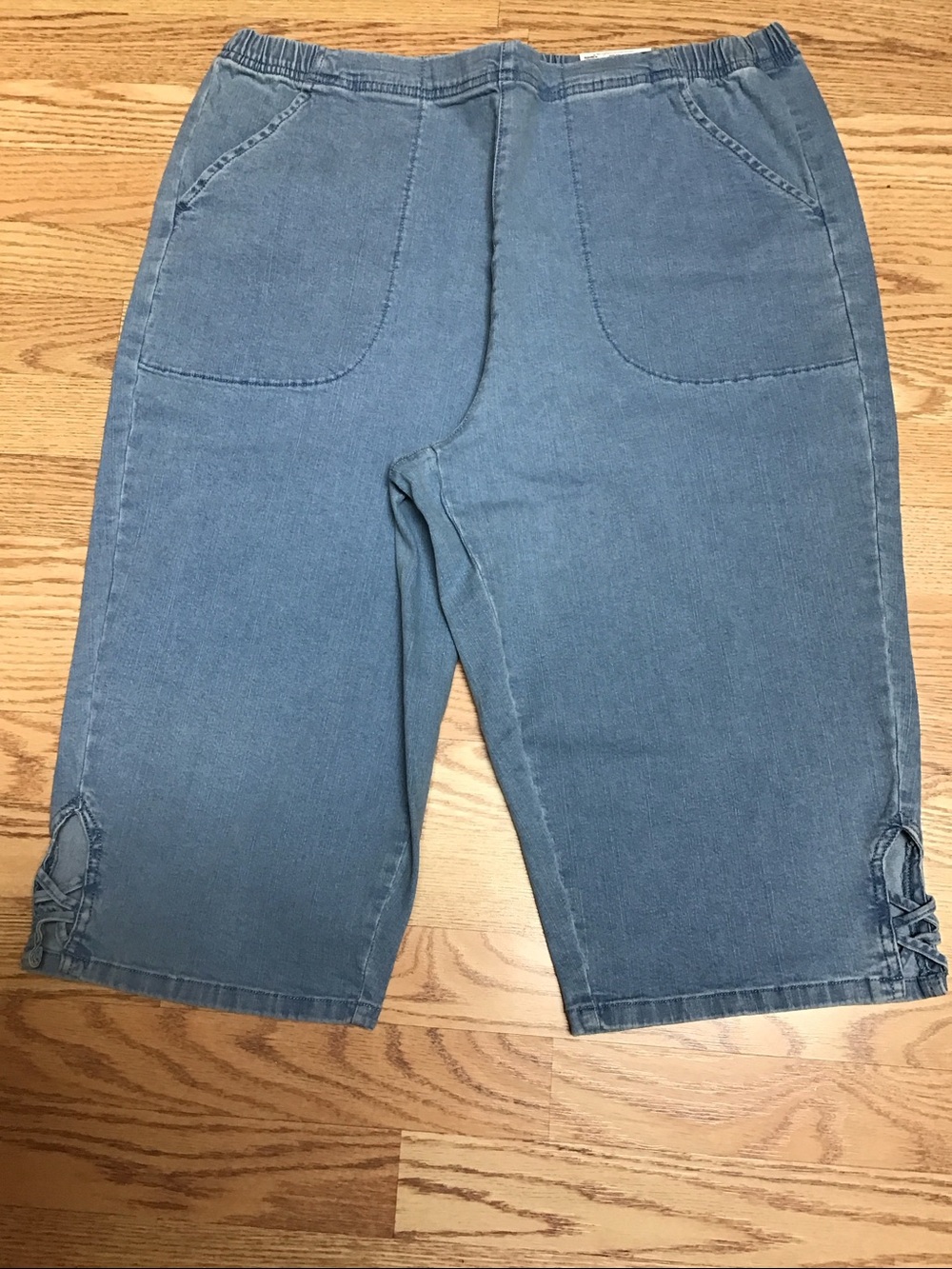 Denim capris
